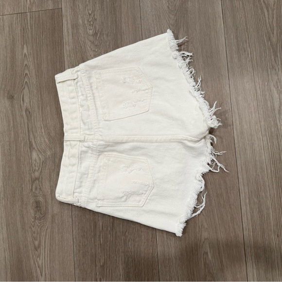 SHEIN White Ripped Jean Shorts. XS. Worn once. - Picture 5 of 6